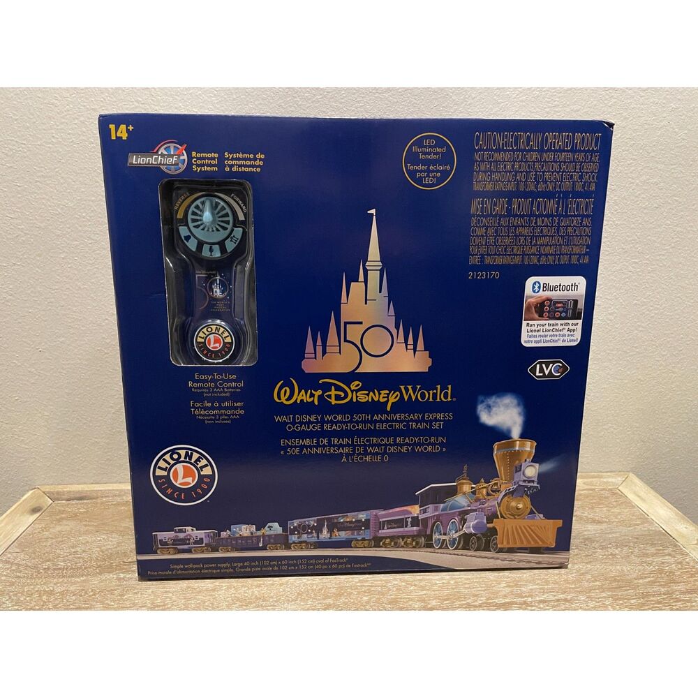 NEW Walt Disney World 50th Anniversary Express Ready-to-Run Electric Train
